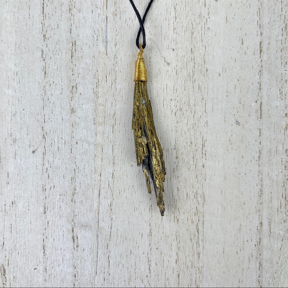 🚫SOLD🚫 NWOT Sage Goddess Alchemist Gold Plated Black Kyanite Pendant Necklace - Picture 7 of 16